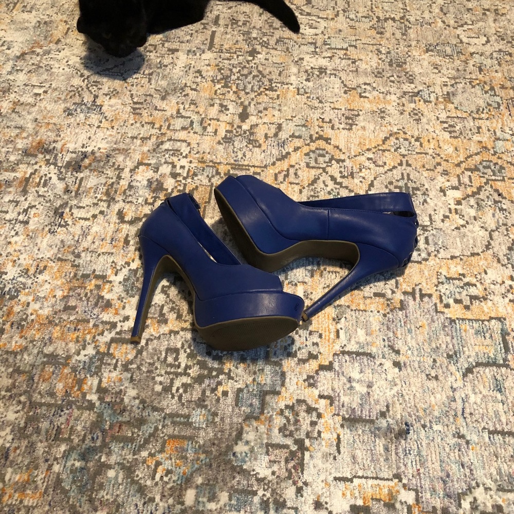 Platform pumps - Picture 2 of 2